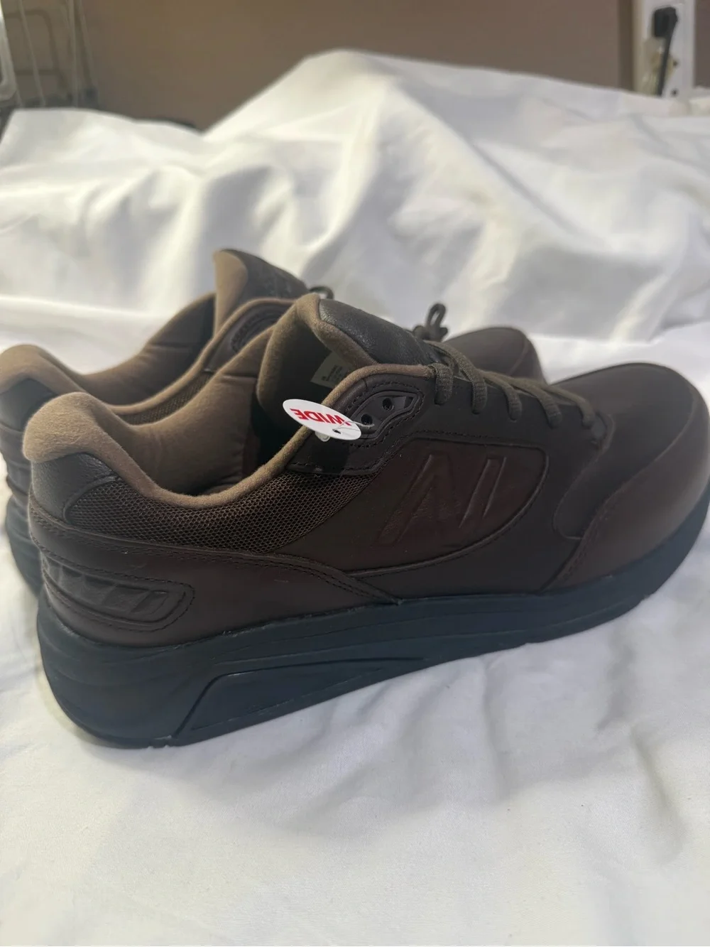 New Balance 928v3 Men/Size Wide 11.5 W/Size 13 Brown leather